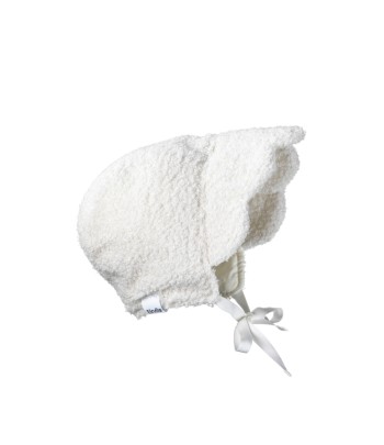 Čepeček pro miminka Elodie Details - White Bouclé, 6-12 měsíců